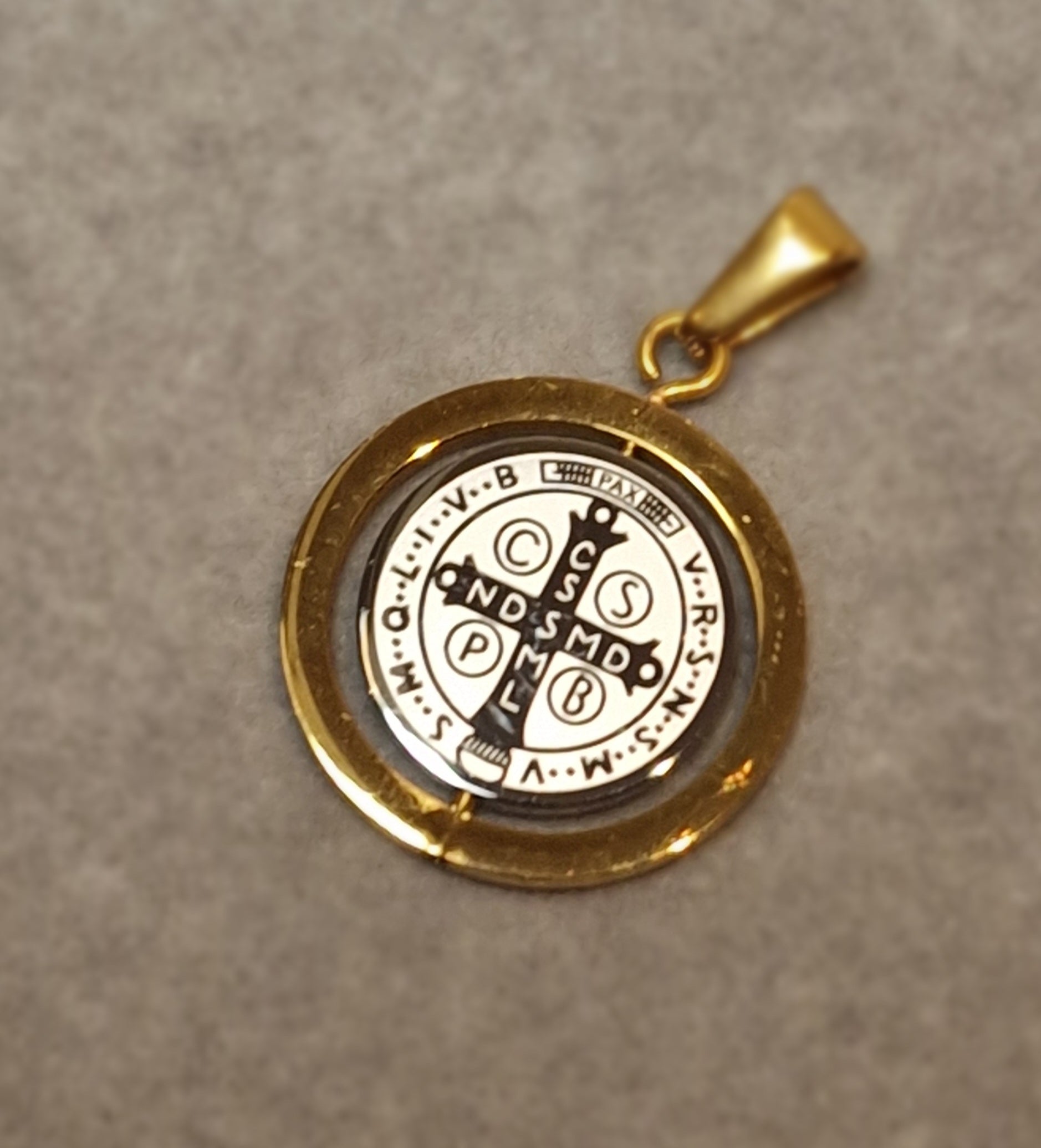 Colgante San Benito Giratorio