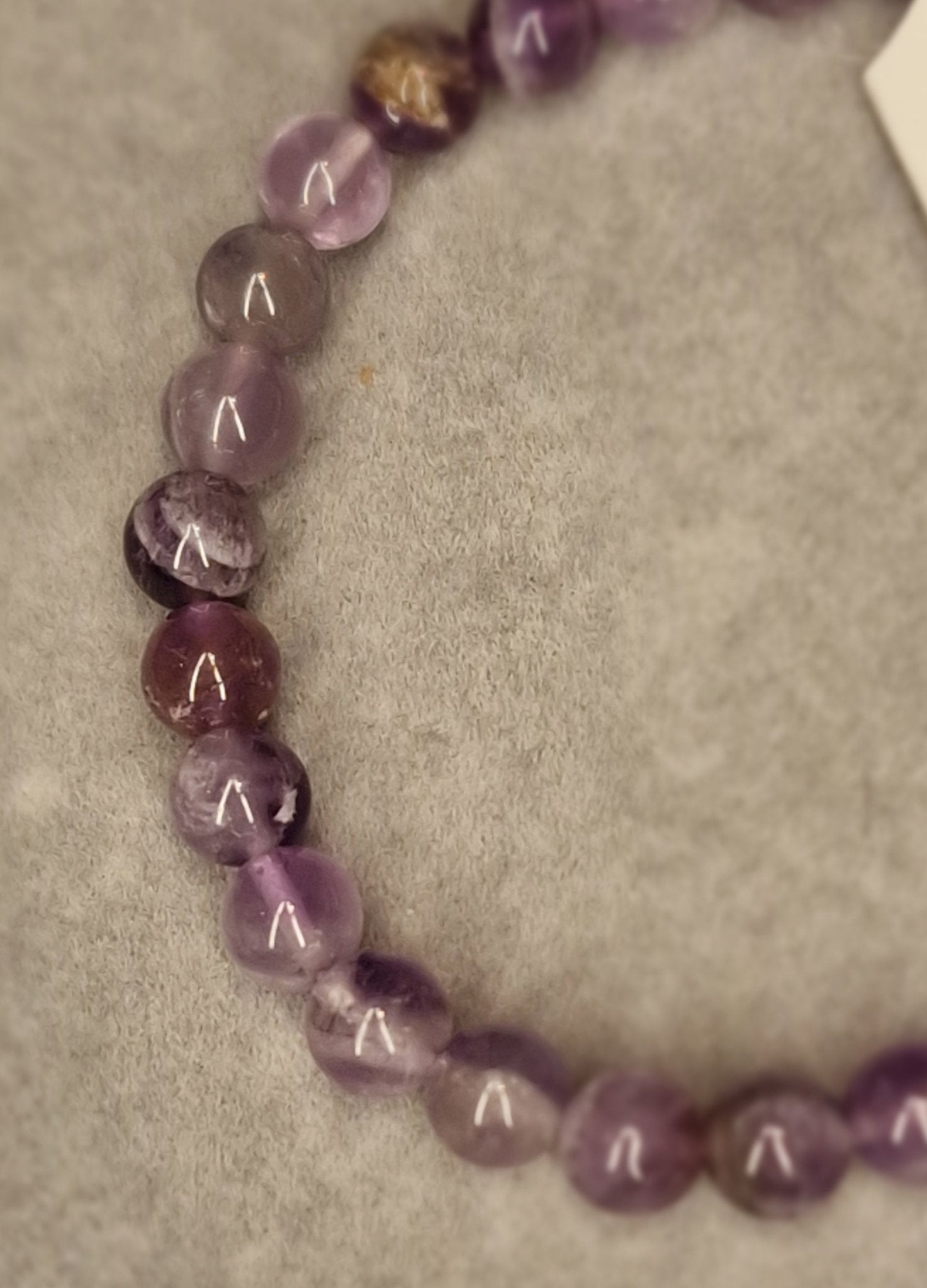 Pulsera de Amatista natural, energizada y creada para acompañarte en tu bienestar emocional y espiritual