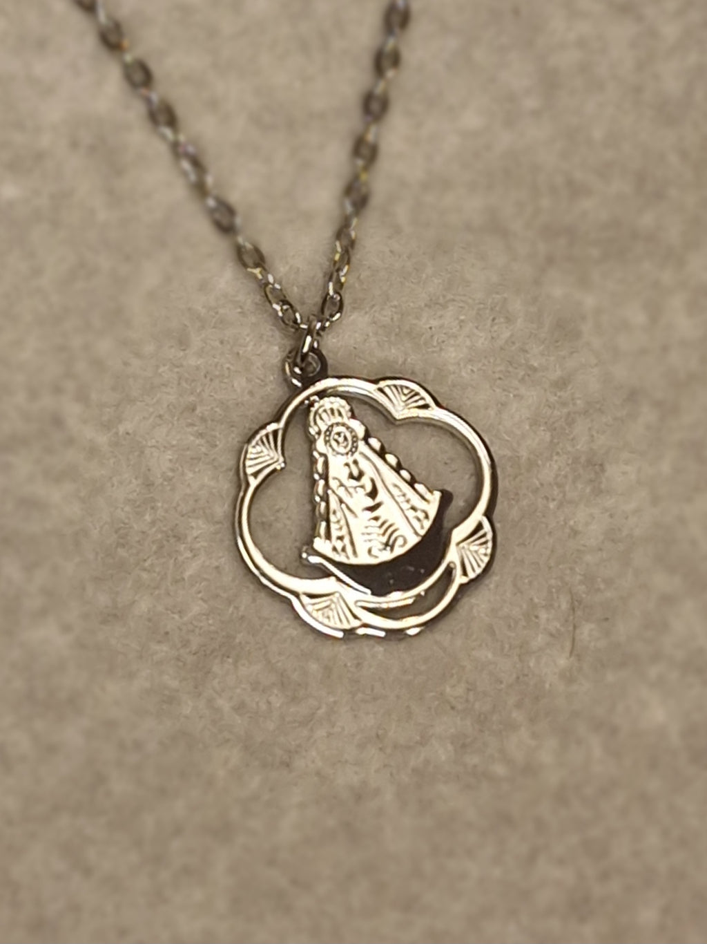Collar Virgen del Rocio Acero