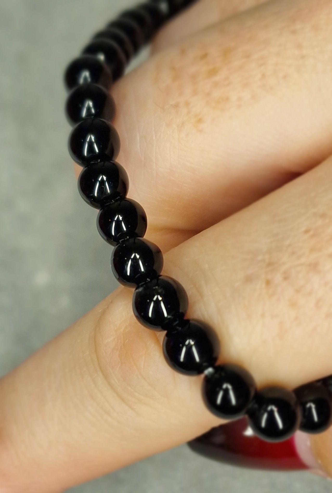 Pulsera de Obsidiana natural, energizada y creada para acompañarte en tu bienestar emocional y espiritual