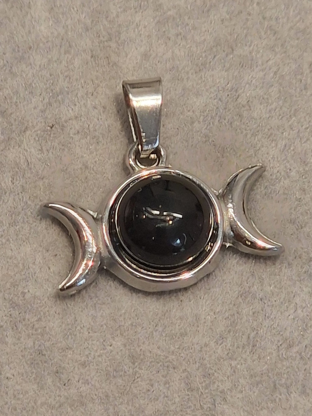 Colgante Triple Luna, símbolo de la diosa y de los ciclos femeninos, para conexión espiritual y equilibrio interior