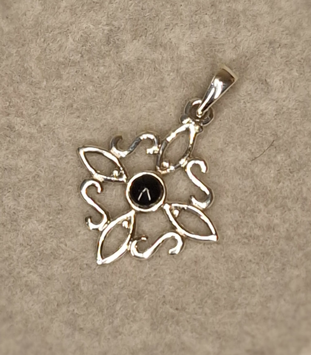 Colgante Nudo de Bruja Turmalina