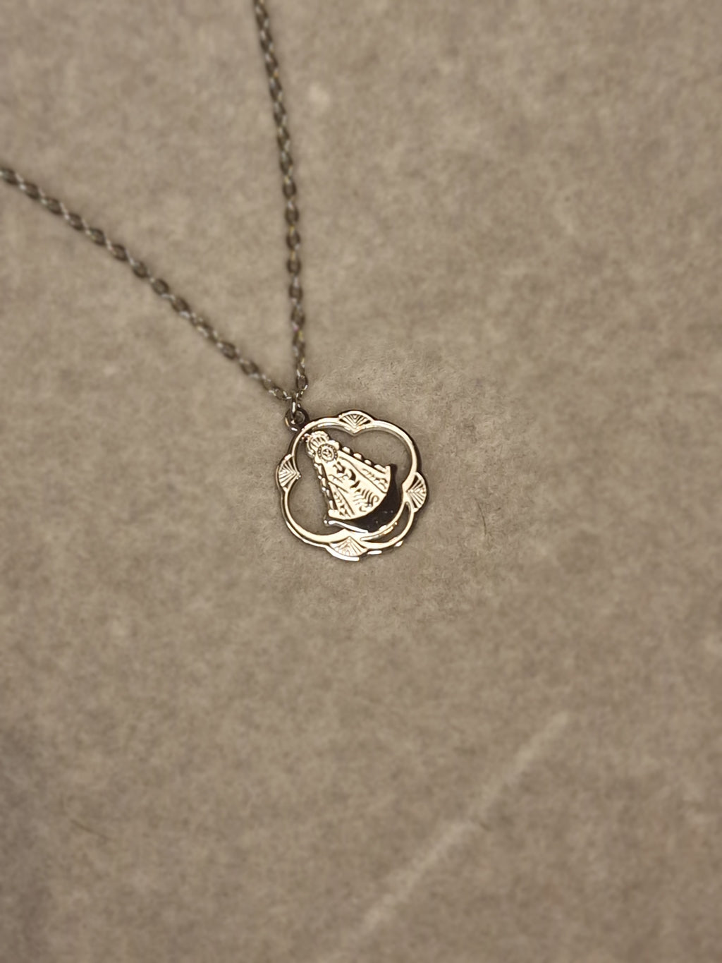 Collar Virgen del Rocio Acero